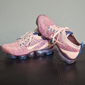 Nike Women's Multicolor Flyknit Vapormax Sneakers